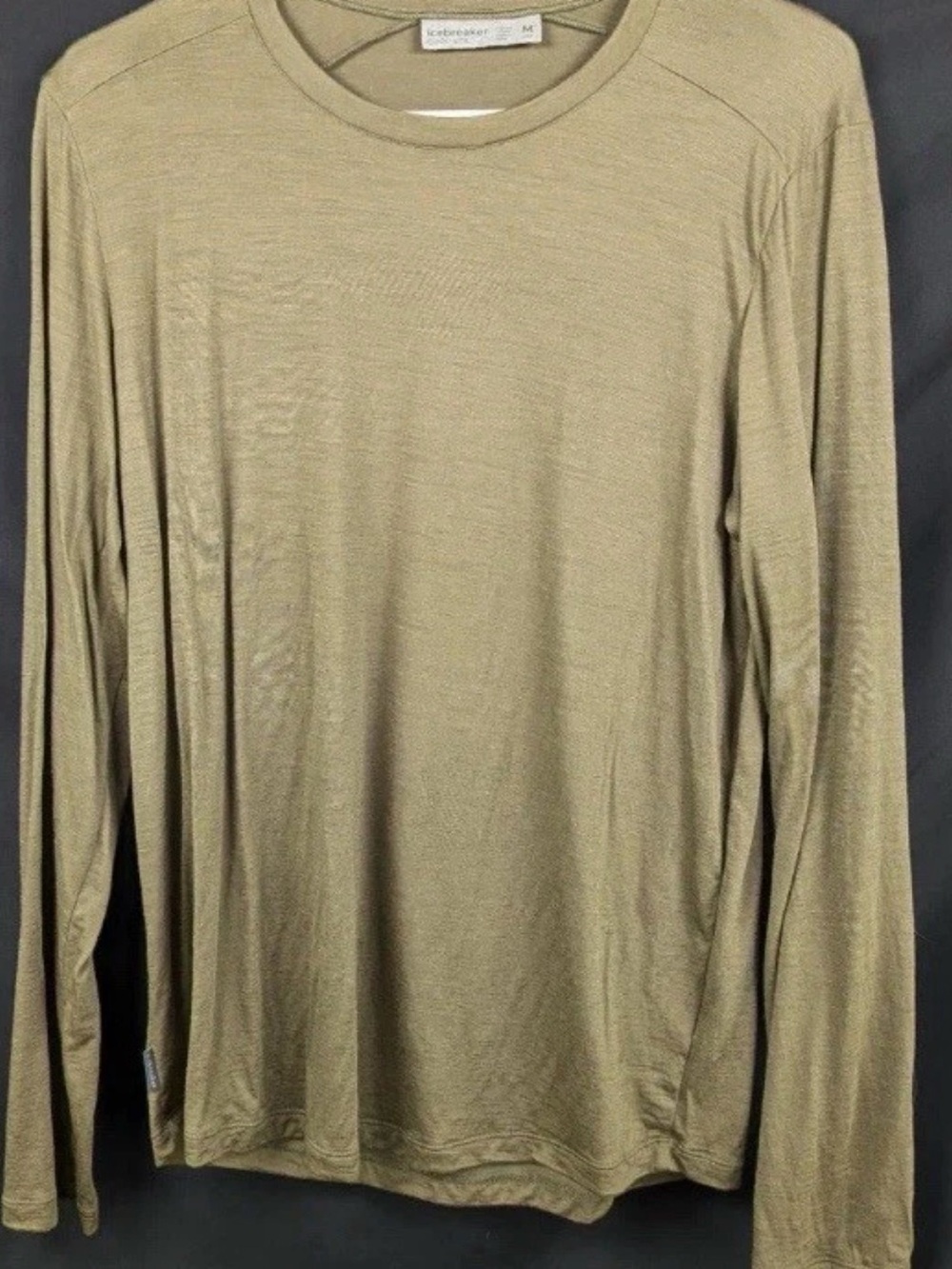 Icebreaker Men’s Long Sleeve Crew Shirt in Olive Green